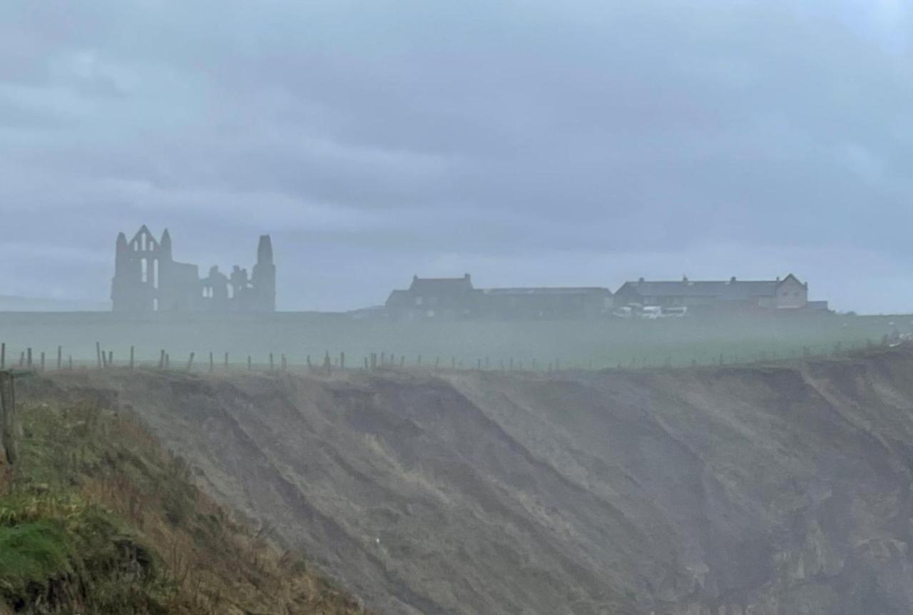 Robin Hood'S Bay Coastguard'S Cottage With A View Buitenkant foto